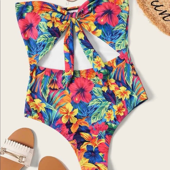 SHEIN Other - SHEIN Floral Print One Piece Bikini